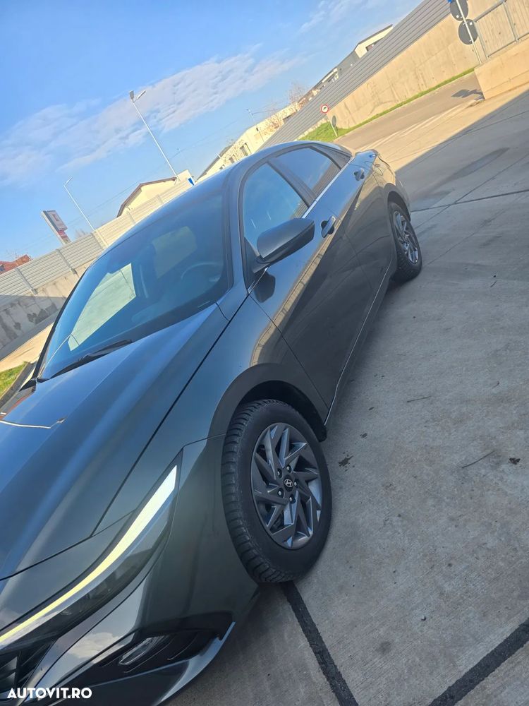 Hyundai Elantra 1.6 l 123 CP CVT Highway - 6