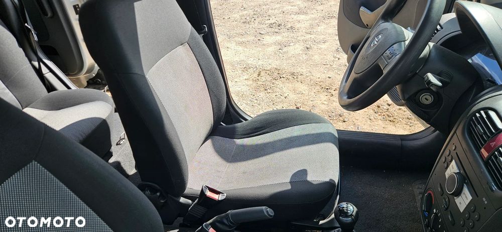 Opel Combo Tour Enjoy - 16