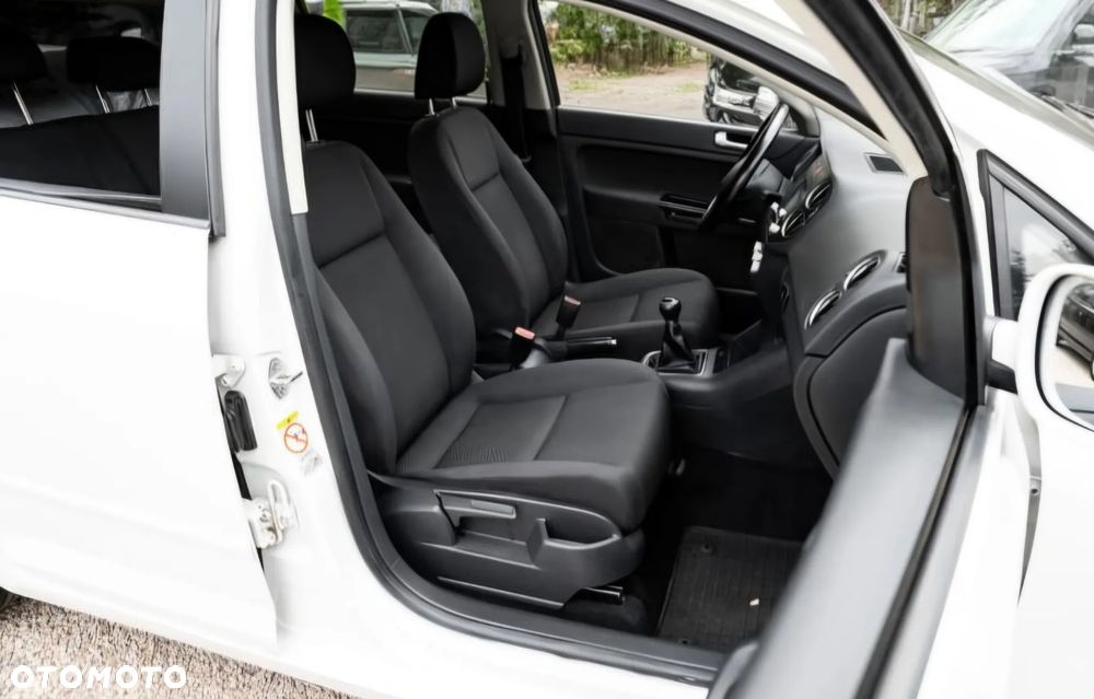 Volkswagen Golf Plus - 19
