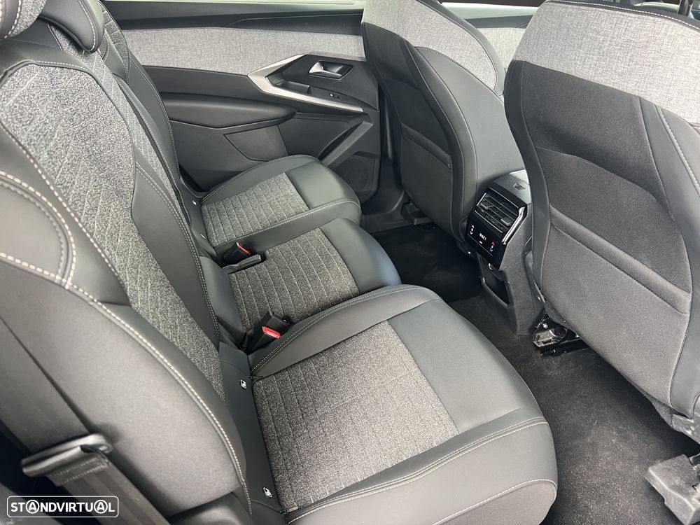 Peugeot 5008 Hybrid 145 e-DSC6 Allure - 15