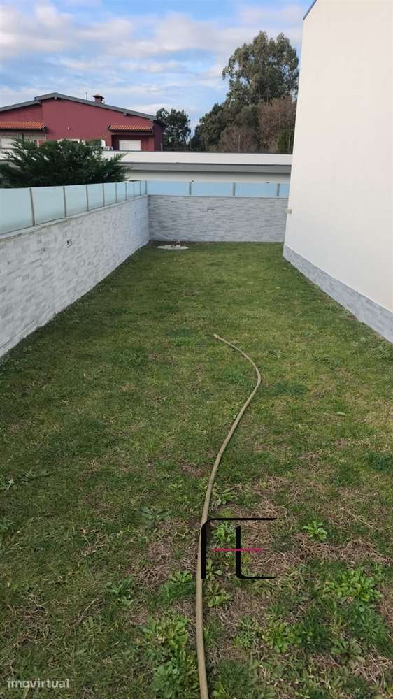 Moradia T3+1 Venda em Merelim (São Paio), Panoias e Parada de Tibães,B - Grande imagem: 5/40