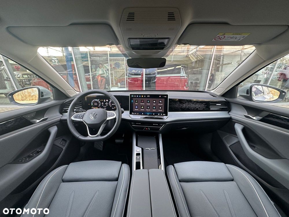 Volkswagen Passat - 11