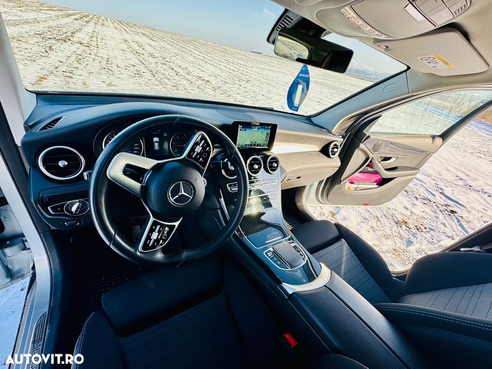 Mercedes-Benz GLC 300 4MATIC - 15