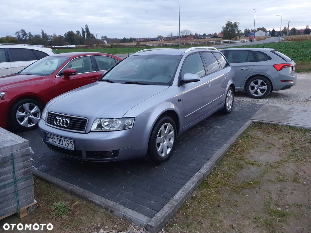 Audi A4 Avant - 1