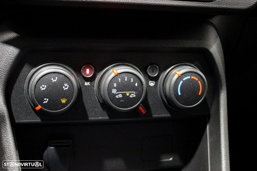 Dacia Sandero 1.0 ECO-G Essential Bi-Fuel - 29