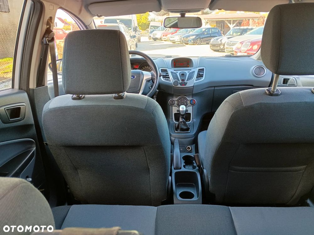 Ford Fiesta - 17