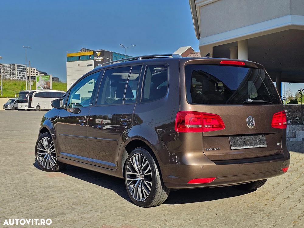 Volkswagen Touran 1.4 TSI DSG STYLE - 4
