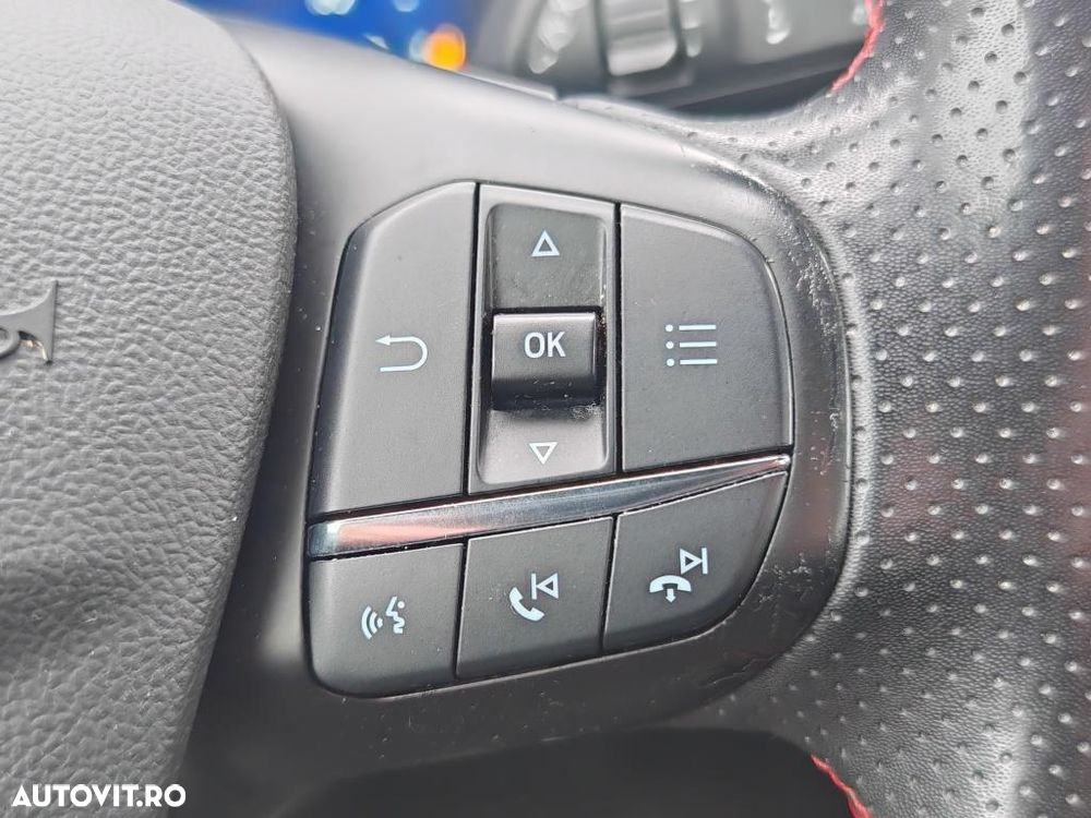 Ford Kuga 2.5 Duratec FHEV ST-LINE X - 23