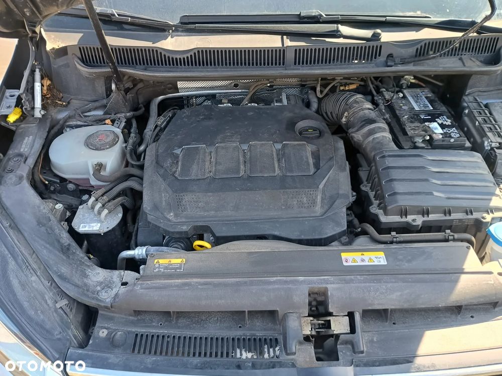 Volkswagen Touran 2.0 TDI SCR DSG Comfortline - 13