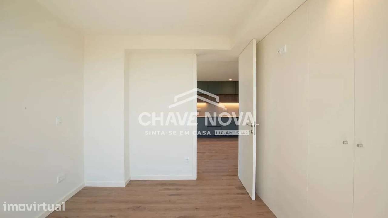 T2 Novo c/ Lugar de Garagem em Mafamude (Gaiashopping) - Grande imagem: 4/11
