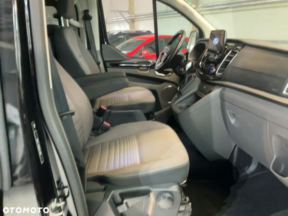 Ford Tourneo Custom 2023 photo 4