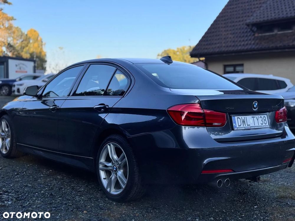 BMW Seria 3 330i GPF xDrive M Sport - 10