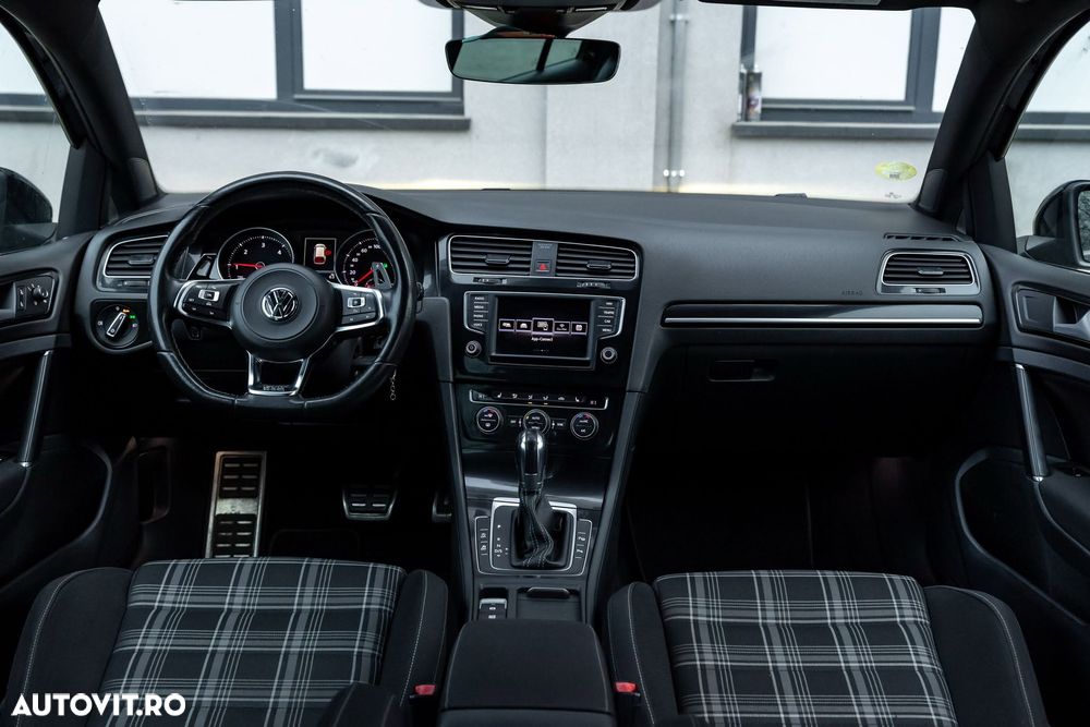 Volkswagen Golf 2.0 TDI DPF BMT DSG GTD - 9