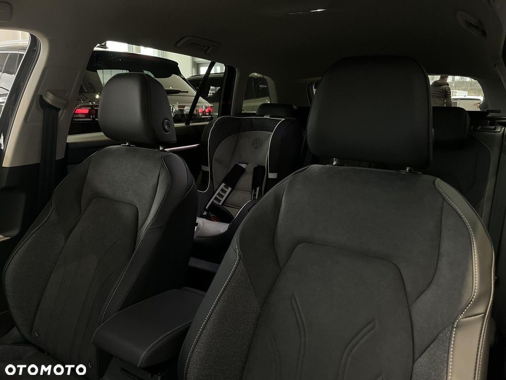 Volkswagen Golf Variant - 22