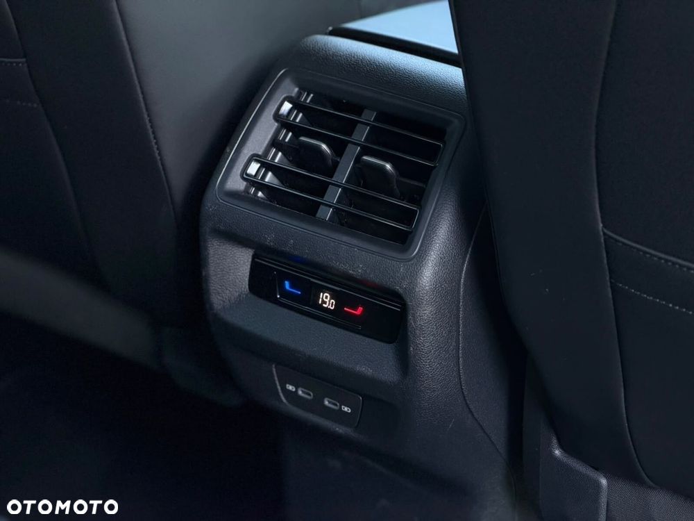 Volkswagen Tayron 1.5 eTSI mHEV Life DSG - 26