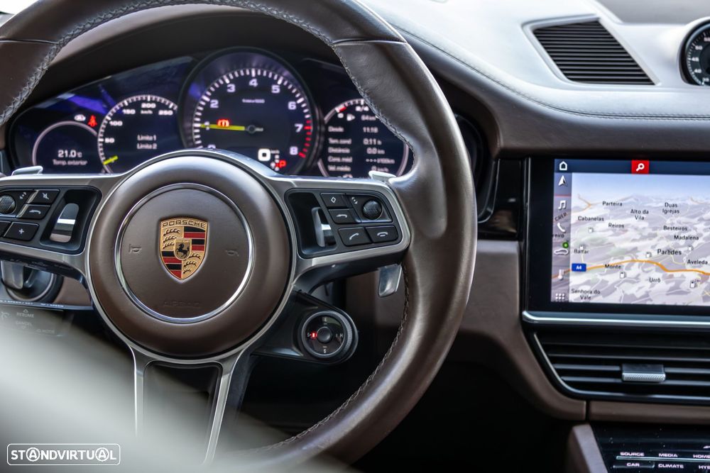 Porsche Cayenne Coupé E-Hybrid - 23