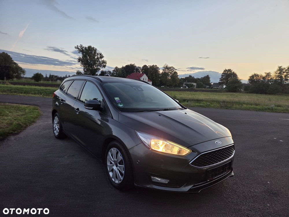 Ford Focus SW - 7