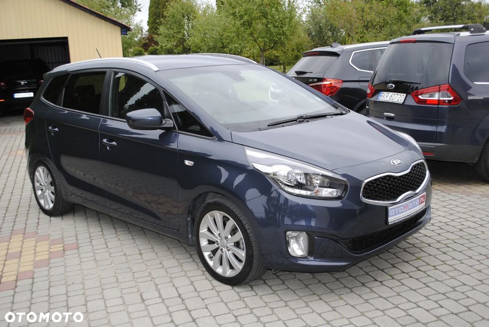 Kia Carens 1.7 CRDi XL 7os - 9