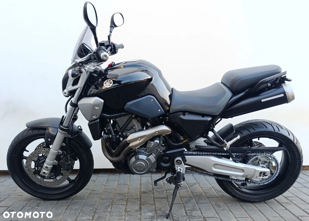 Yamaha MT - 4