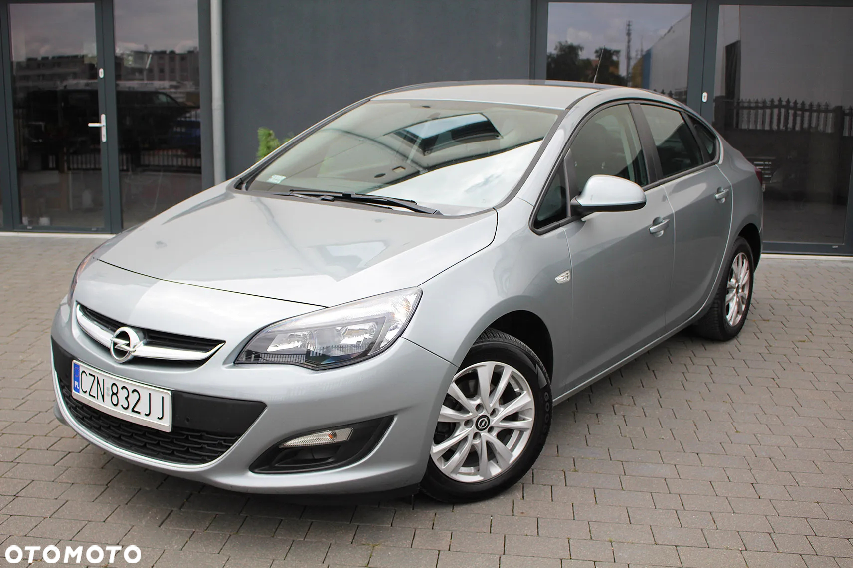 Opel Astra IV 1.4 Active EU6 - 3