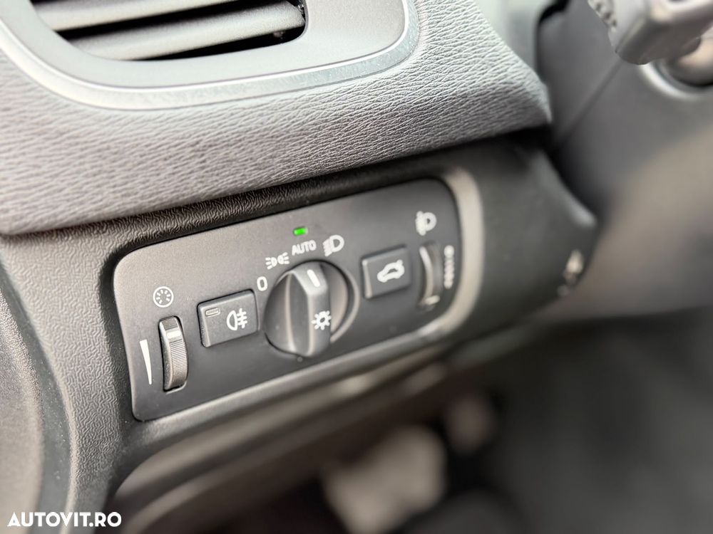 Volvo V40 D2 Powershift Kinetic - 15