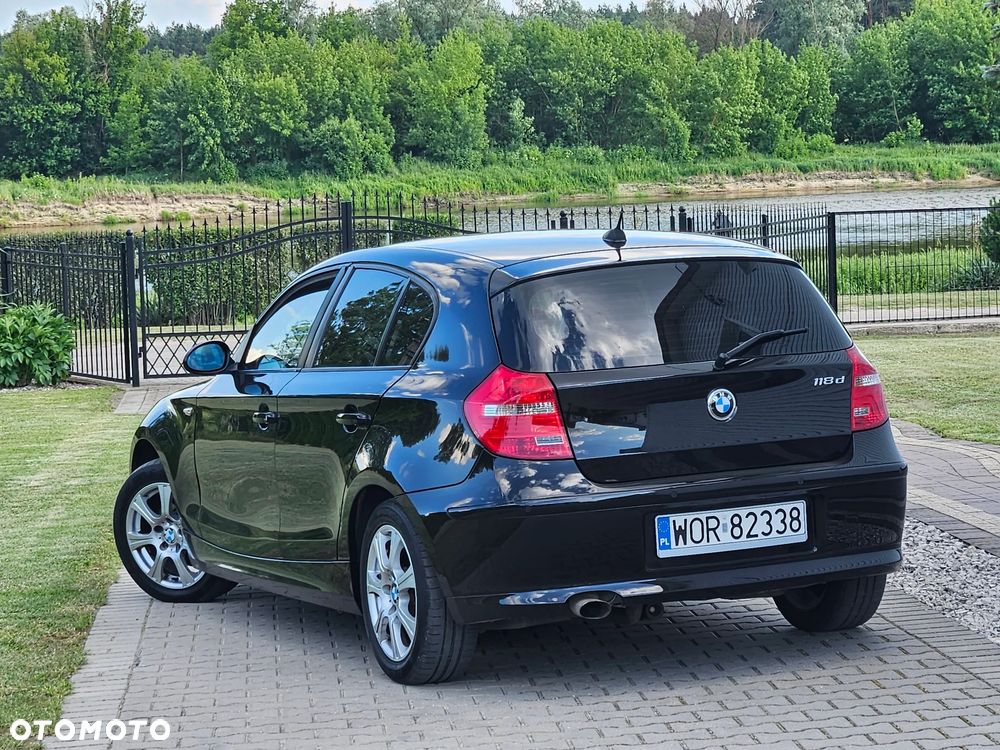 BMW Seria 1 - 15