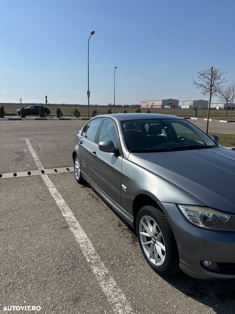 BMW Seria 3 320d xDrive - 5