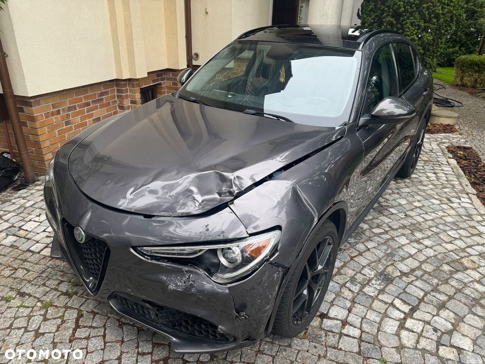 Alfa Romeo Stelvio 2.0 Turbo Veloce TI Q4 - 22