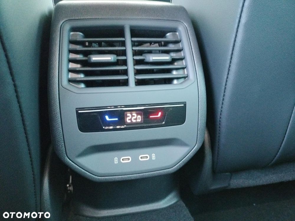 Seat Leon 1.5 eTSI FR DSG - 21