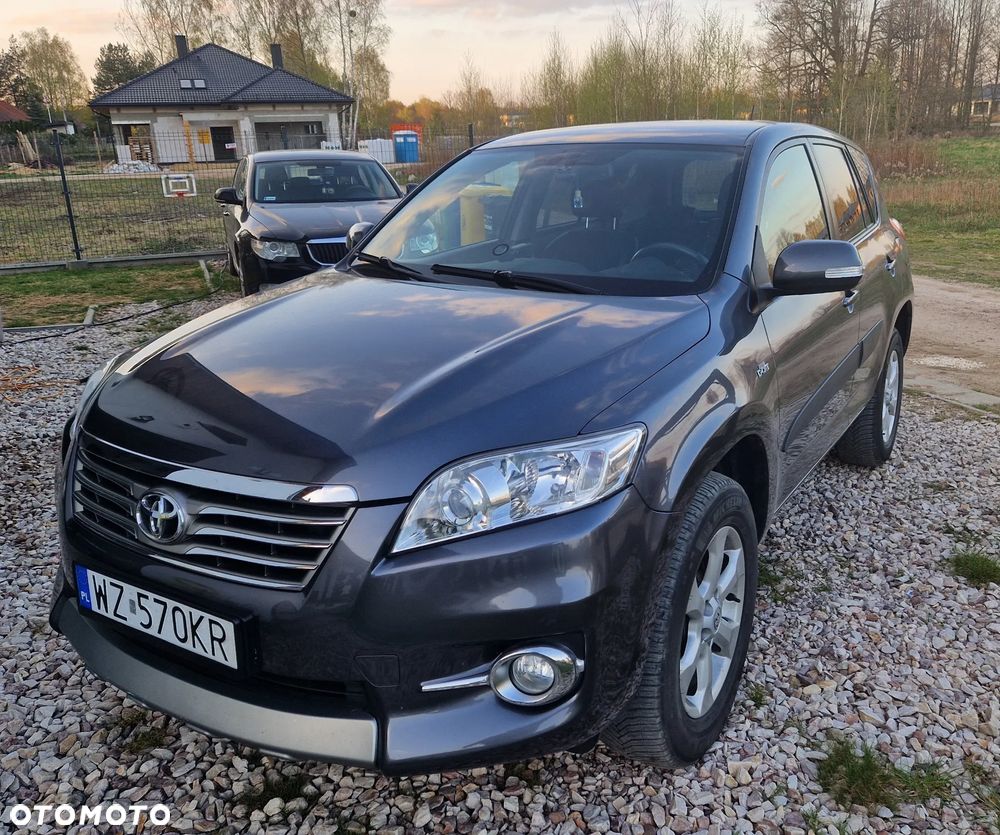 Toyota RAV4 2.2 D-4D 4x4 Automatik Executive - 13