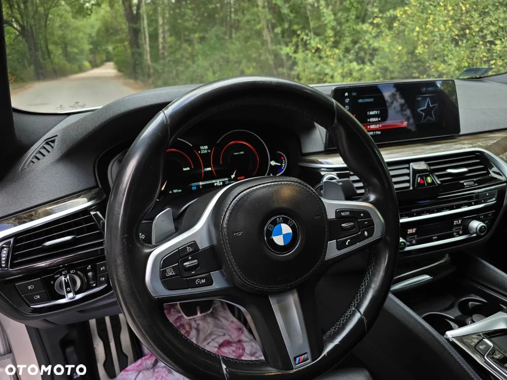 BMW Seria 5 540i M Sport sport - 35