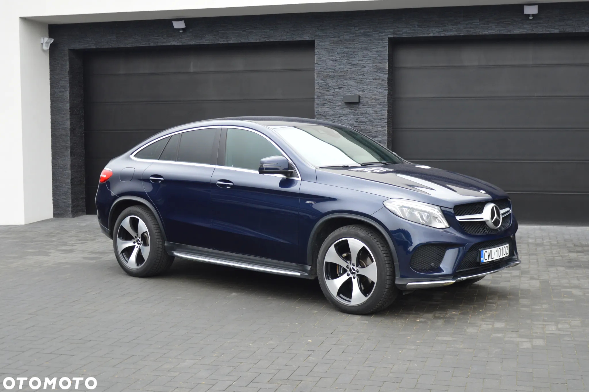Mercedes-Benz GLE 350 d Coupe 4Matic 9G-TRONIC AMG Line - 9