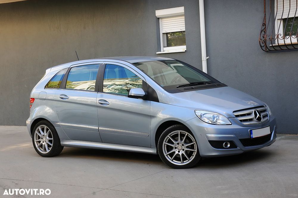 Mercedes-Benz B - 1