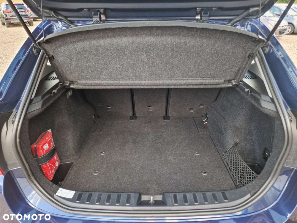 BMW X1 sDrive18i Sport Line - 16