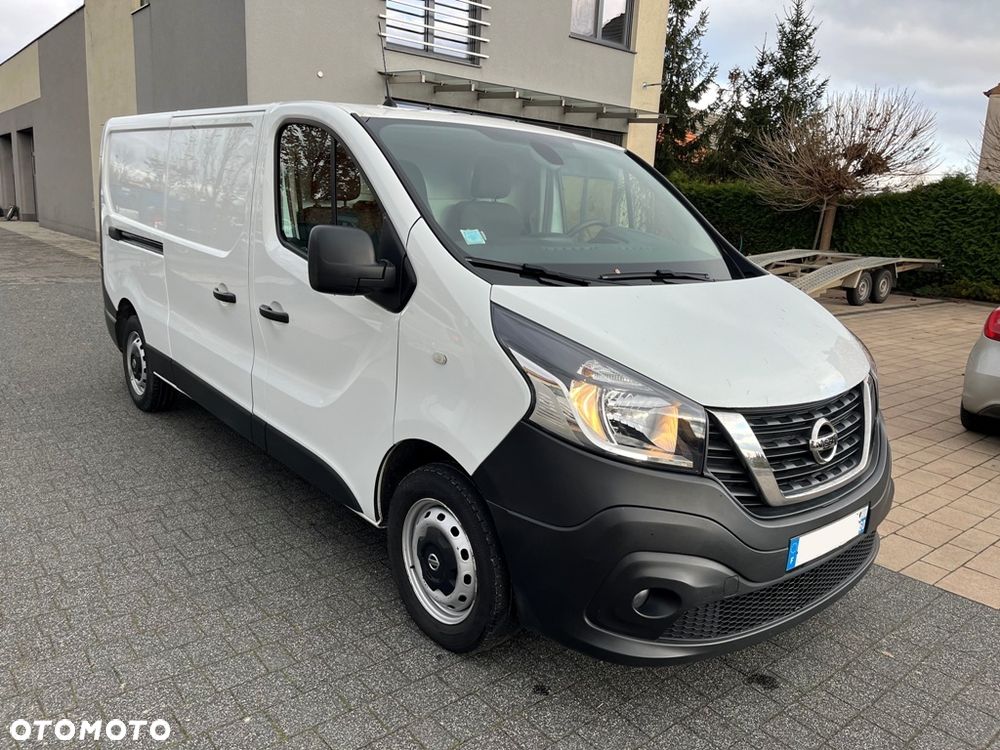 Nissan NV300