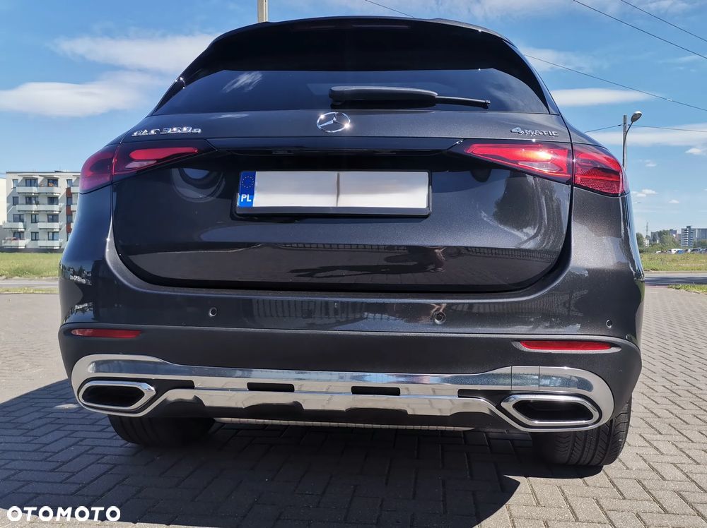 Mercedes-Benz GLC - 11
