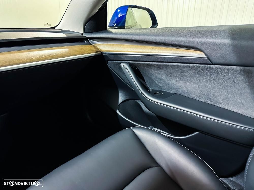 Tesla Model 3 Standard Range Plus RWD - 25