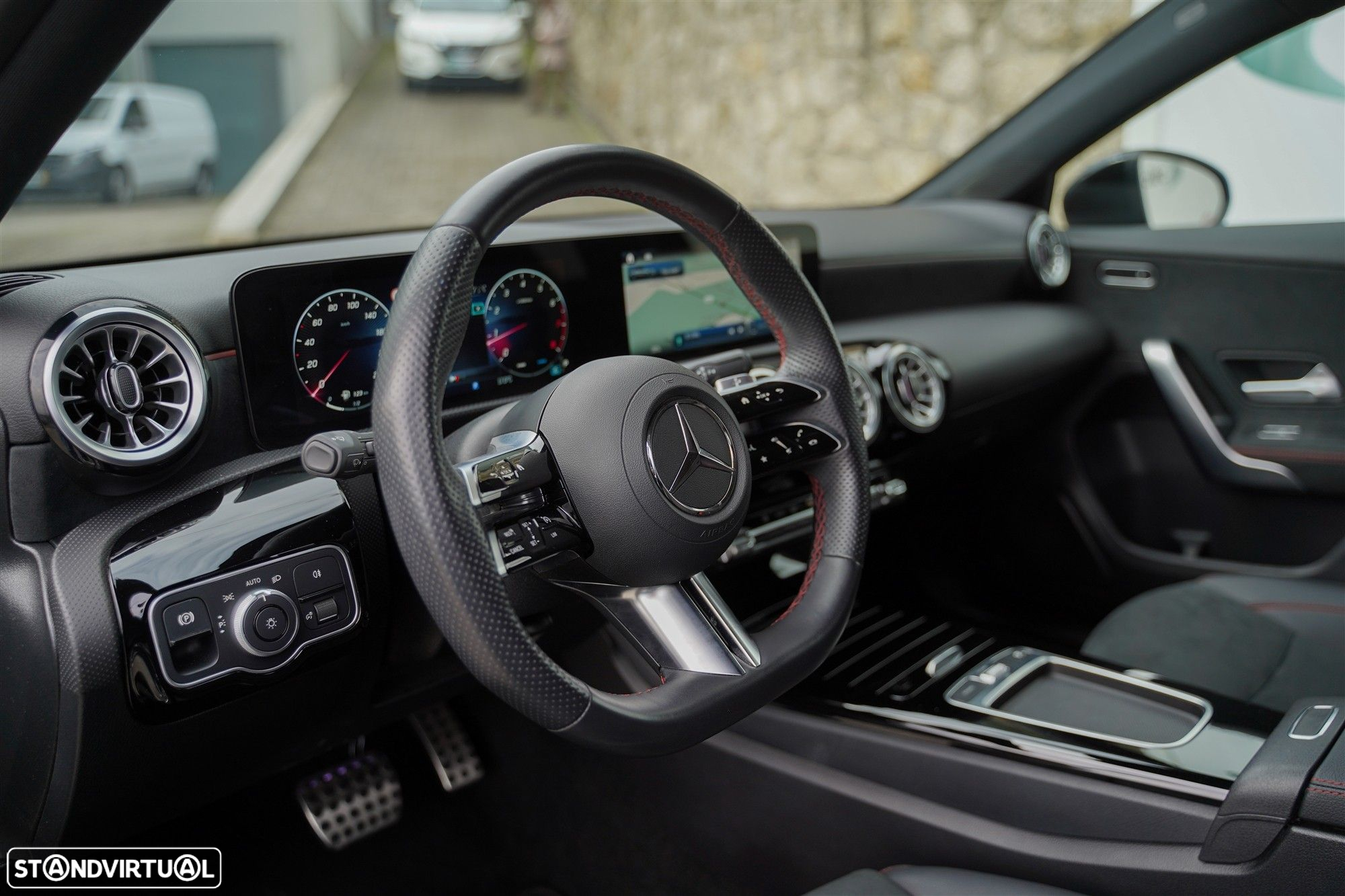 Mercedes-Benz A 200 AMG Line Aut. - 33