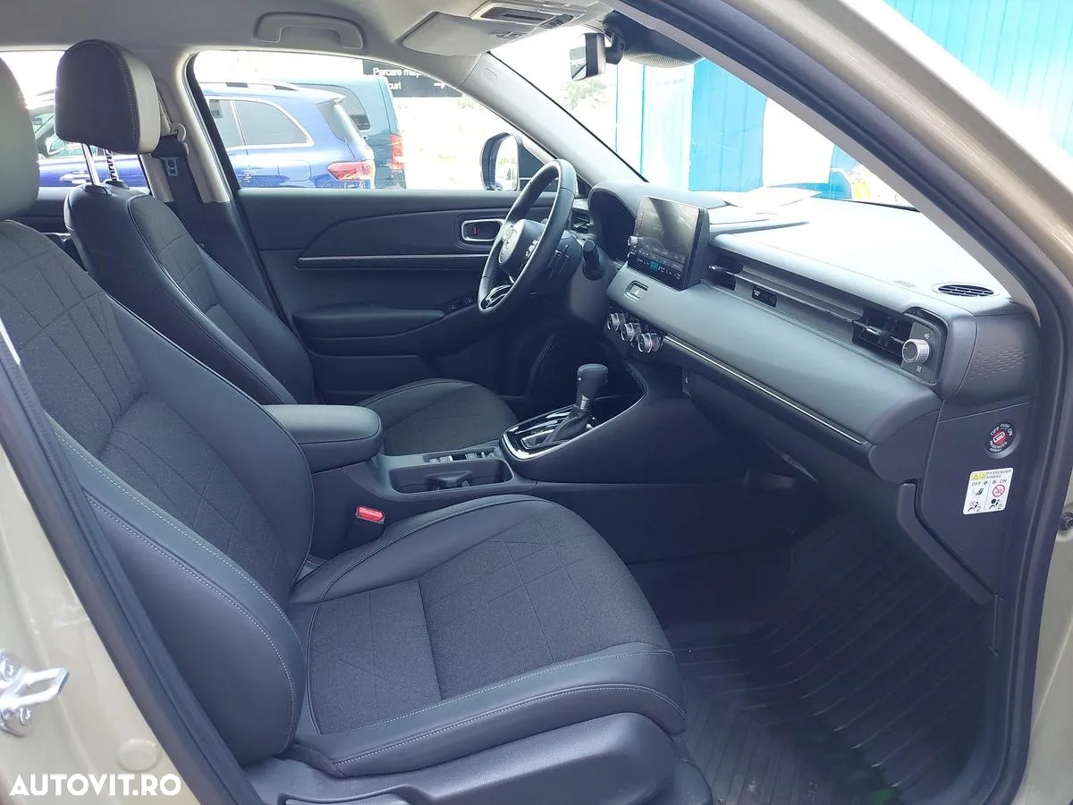 Honda HR-V 1.5 4x2 E-CVT HEV Advance - 12