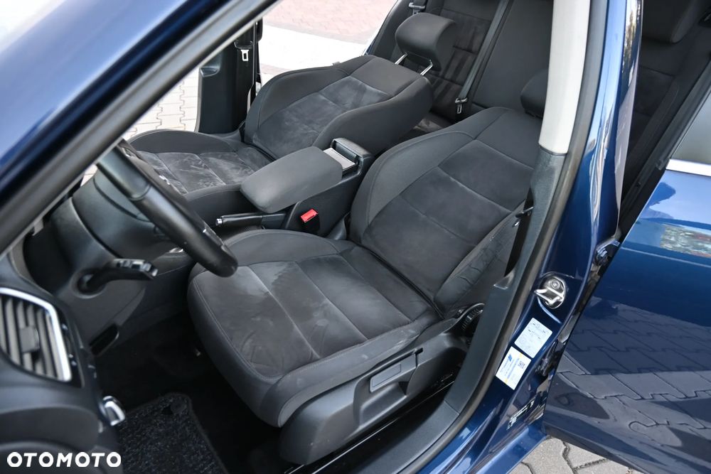 Volkswagen Golf 1.4 TSI Highline - 24