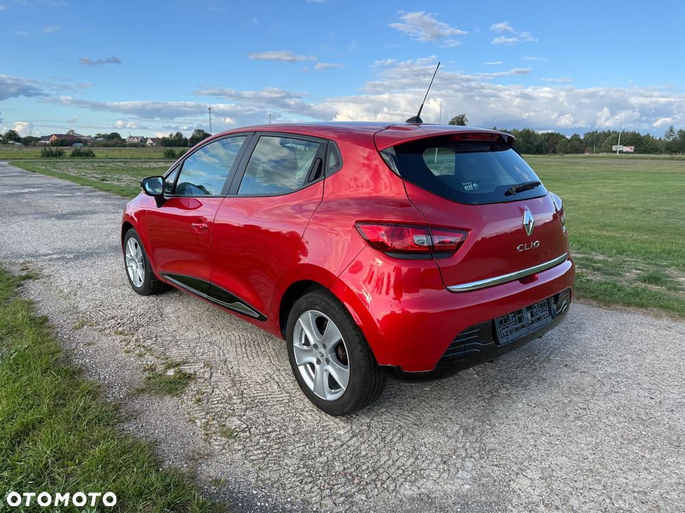 Renault Clio 1.2 16V 75 Dynamique - 9