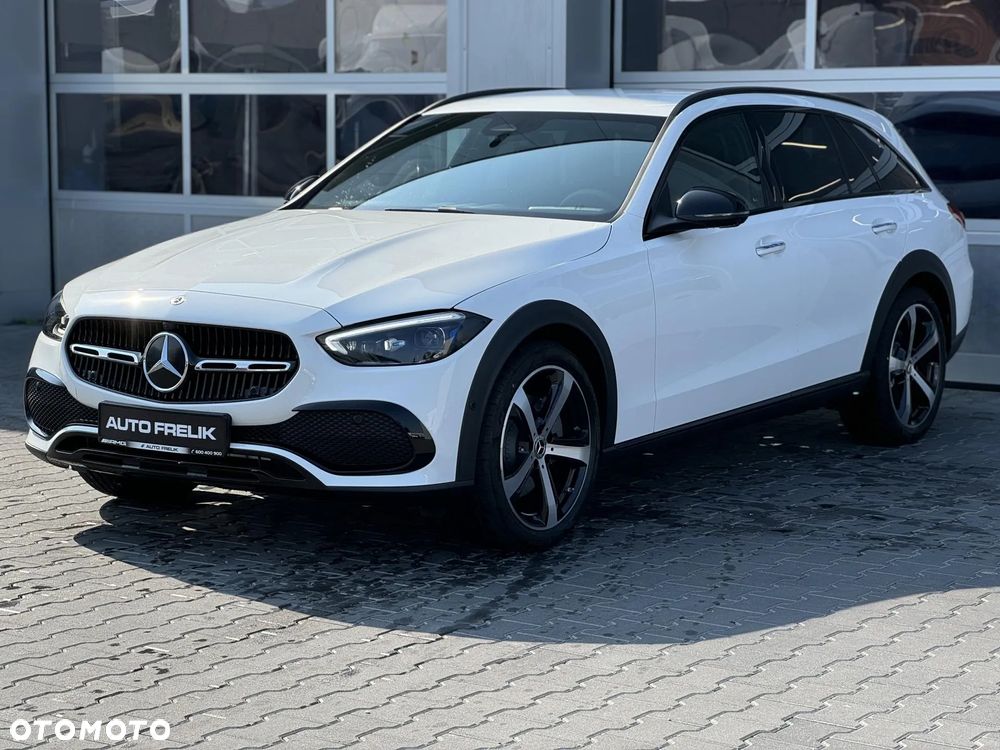 Mercedes-Benz Klasa C 200 4Matic 9G-TRONIC Avantgarde - 4