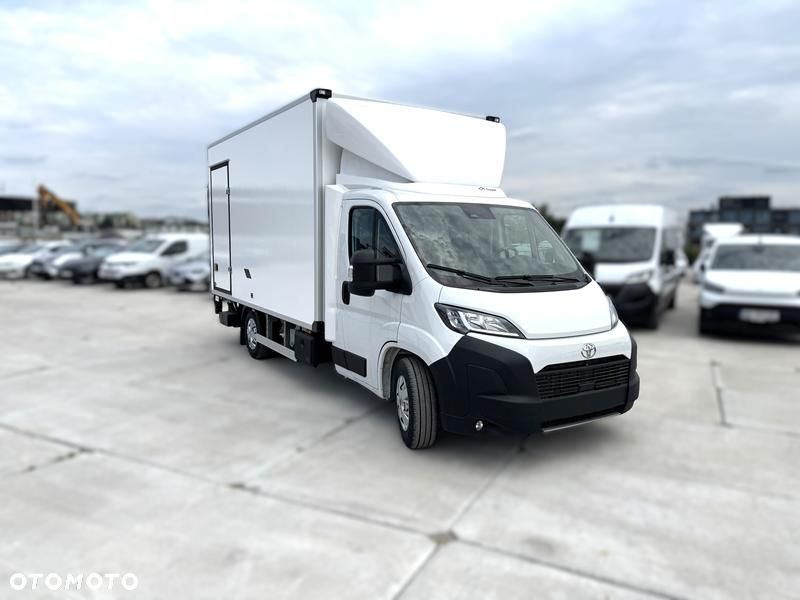 Toyota Proace Max Kontener Transportowy 8EP