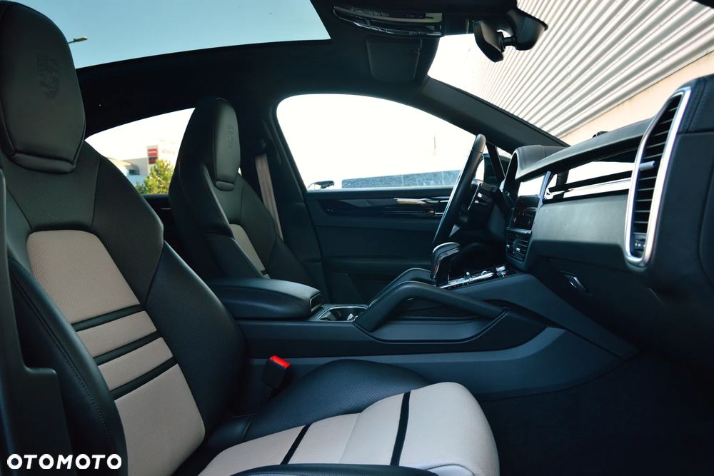 Porsche Cayenne E-Hybrid PHEV - 22