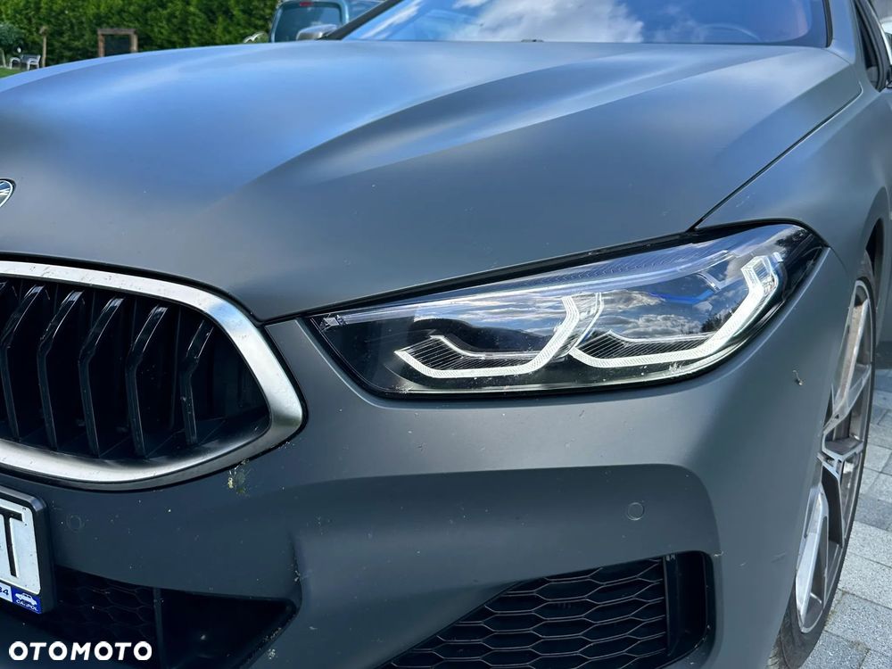 BMW Seria 8 - 16
