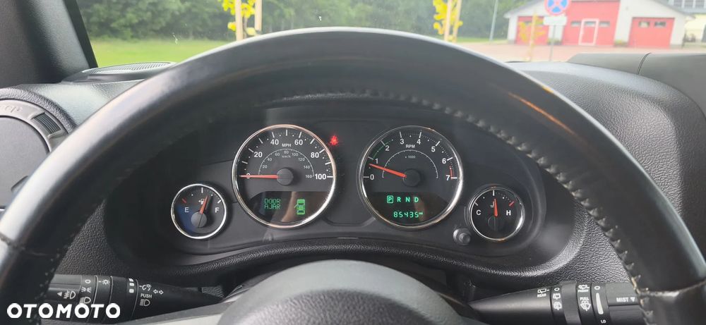 Jeep Wrangler - 11
