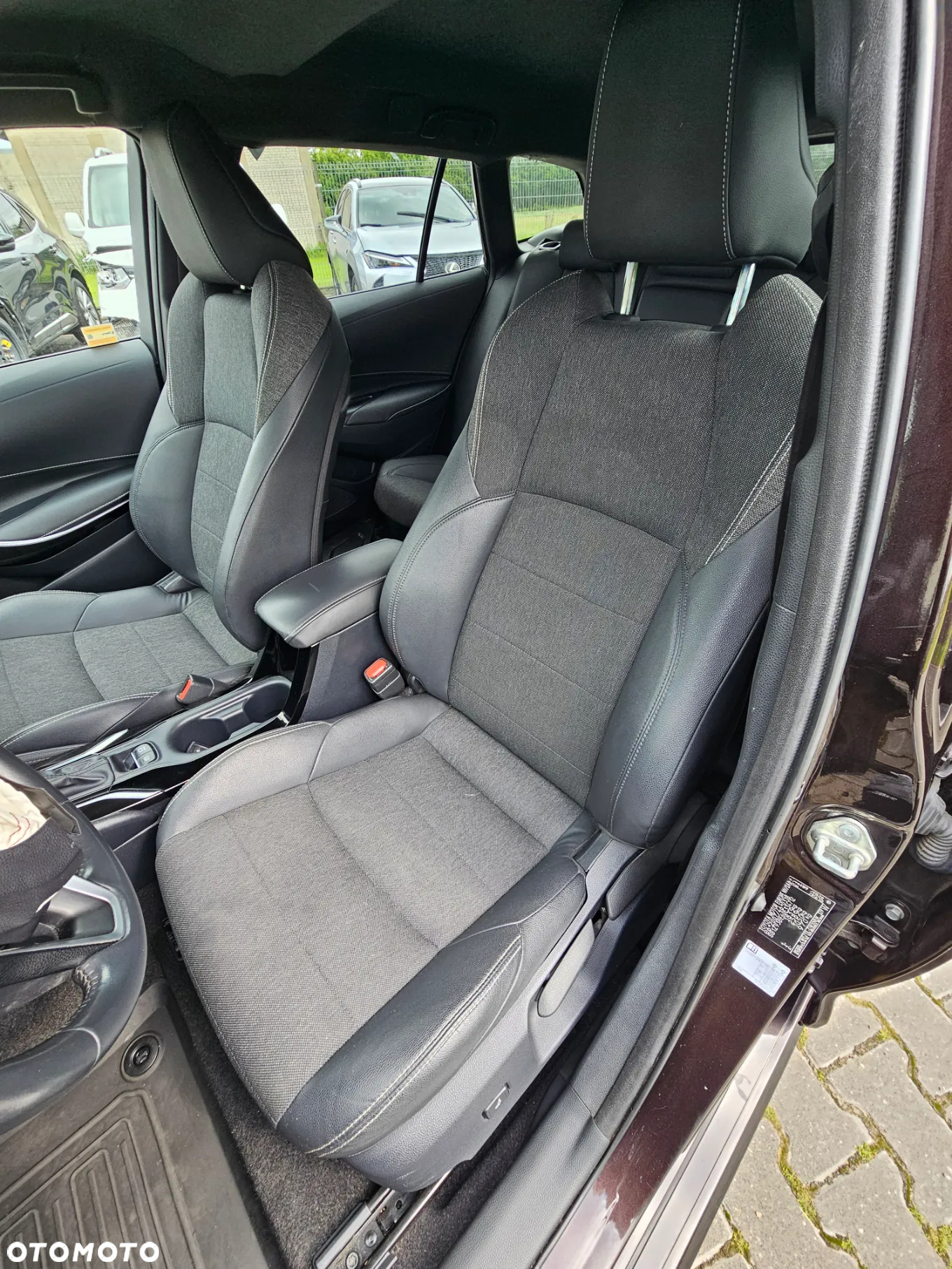 Toyota Corolla 1.8 Hybrid Style - 13