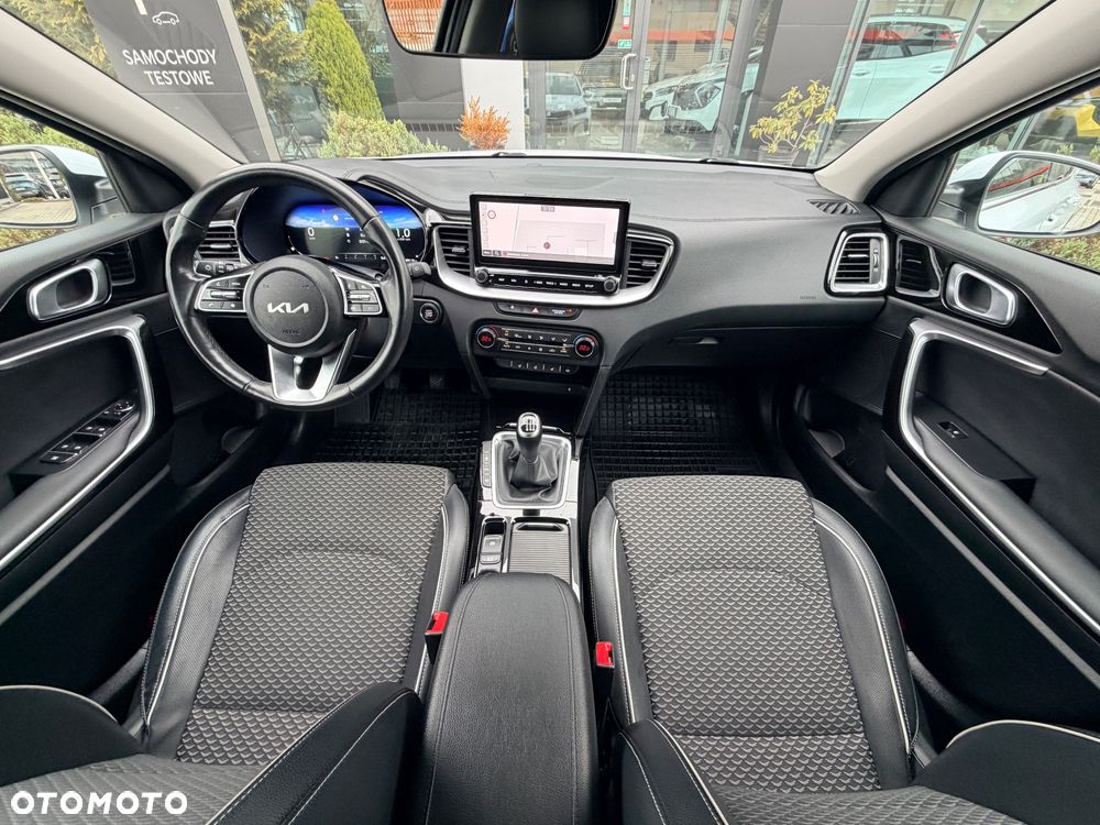 Kia XCeed 1.5 T-GDI Business Line - 14