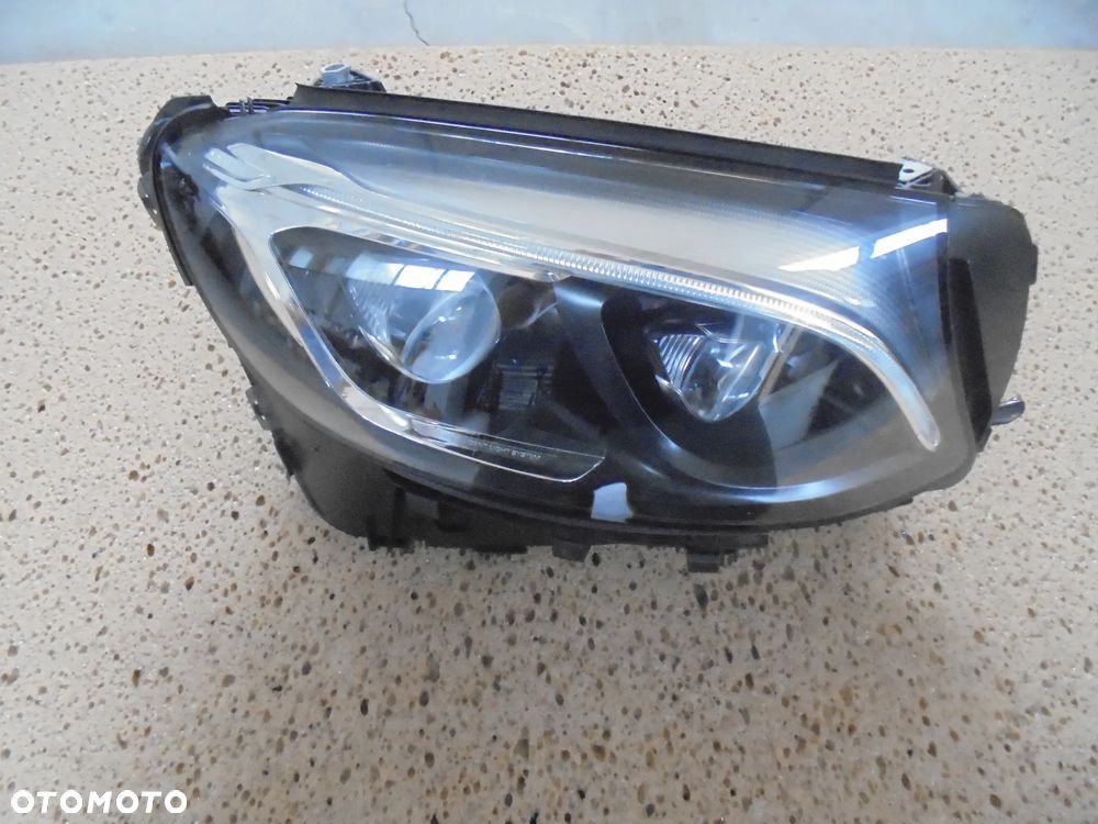 MERCEDES GLC A 253 LAMPA PRAWA FULL LED ILS