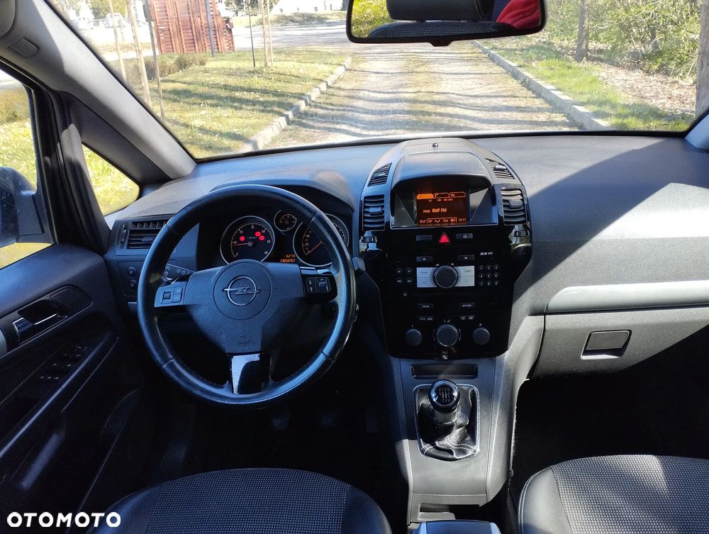Opel Zafira 1.7 CDTI Sport - 24